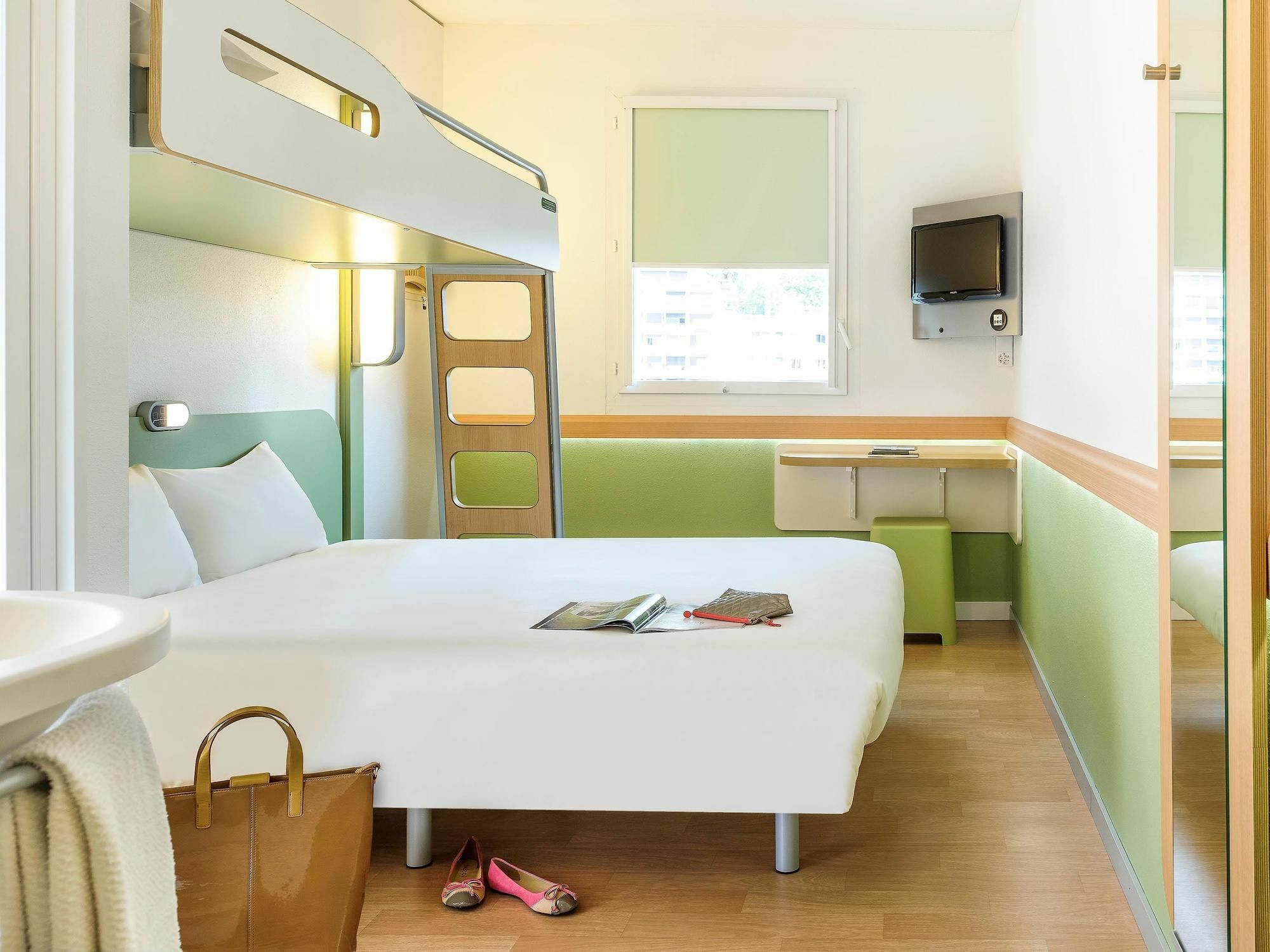 Ibis Budget Lugano Paradiso Esterno foto