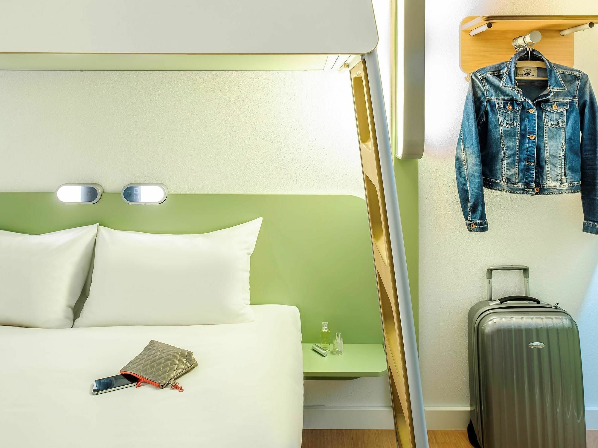 Ibis Budget Lugano Paradiso Esterno foto